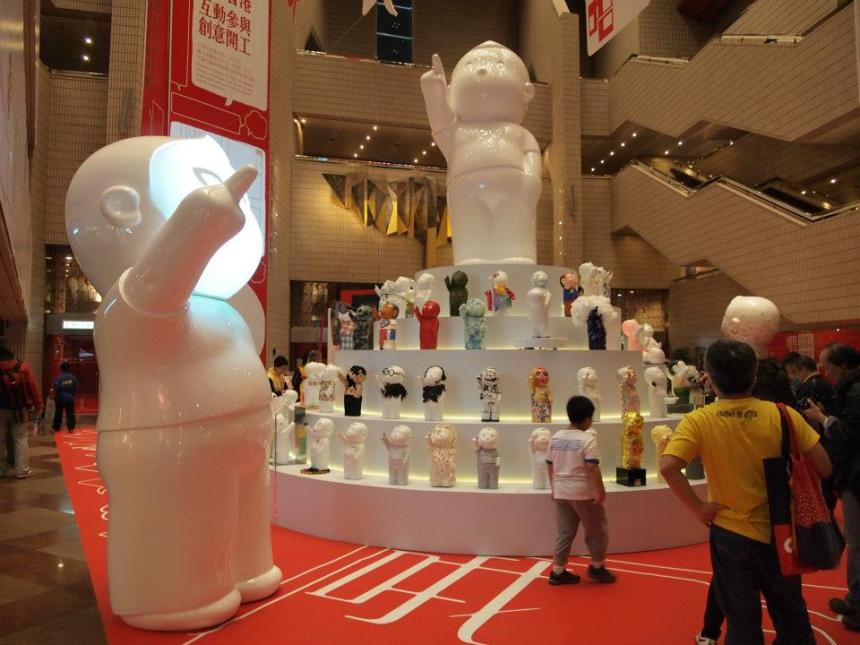 259945_514323761925015_1199091053_n